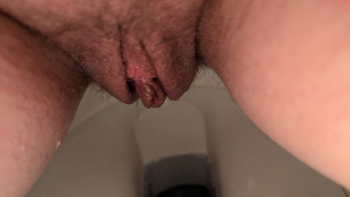 Pee desperation, piss play and masturbation