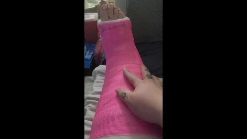 BBW's Pink Cast Clips