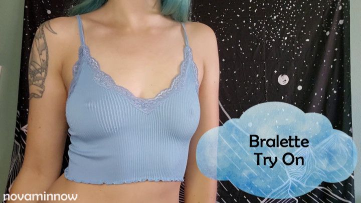 bralette try on