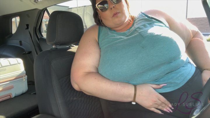 SSBBW Car Struggles and Topless Driving