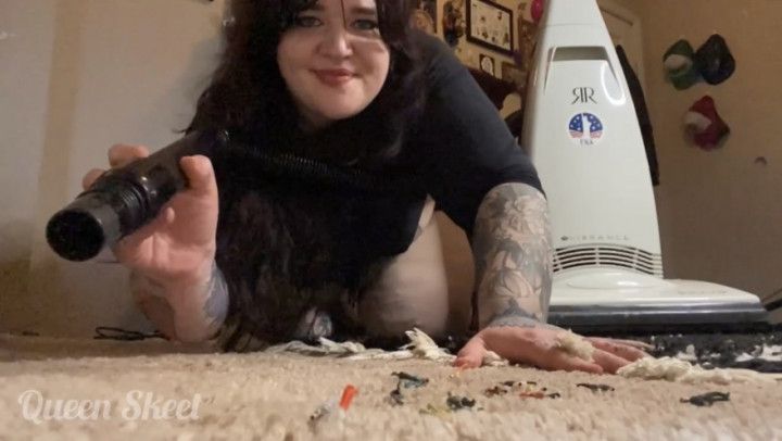 Giantess vacuums tiny disobedient people