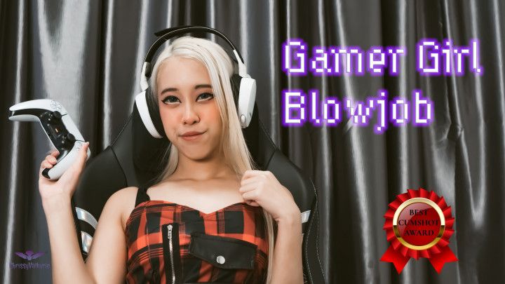 Gamer Girl Blowjob