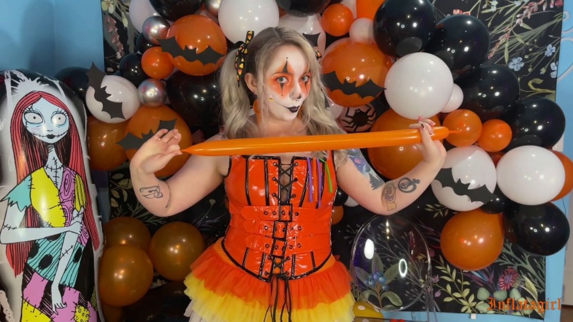Punkin's Halloween Clown Balloon Show