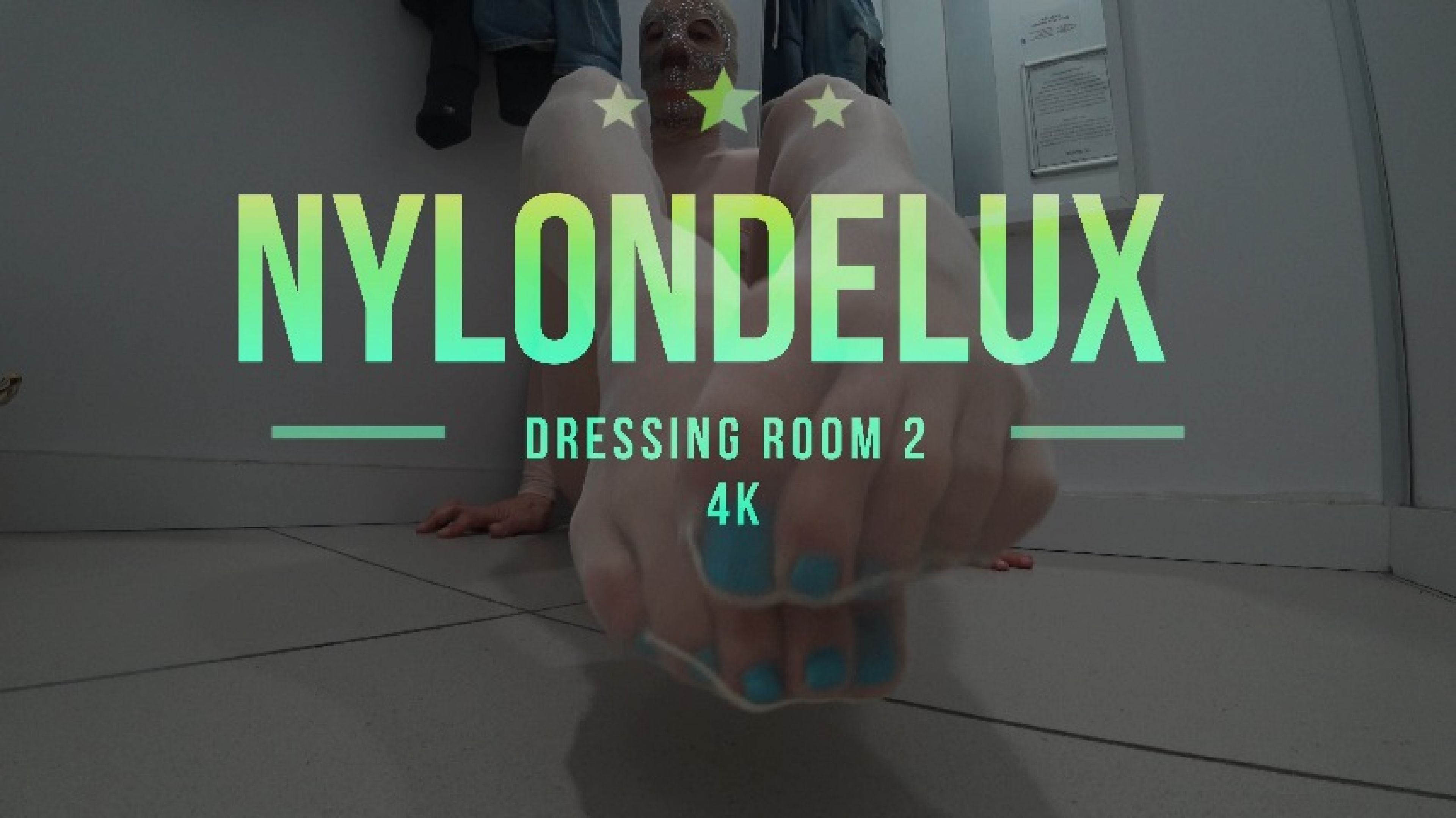 nylondelux in pantyhose  dressing room 2