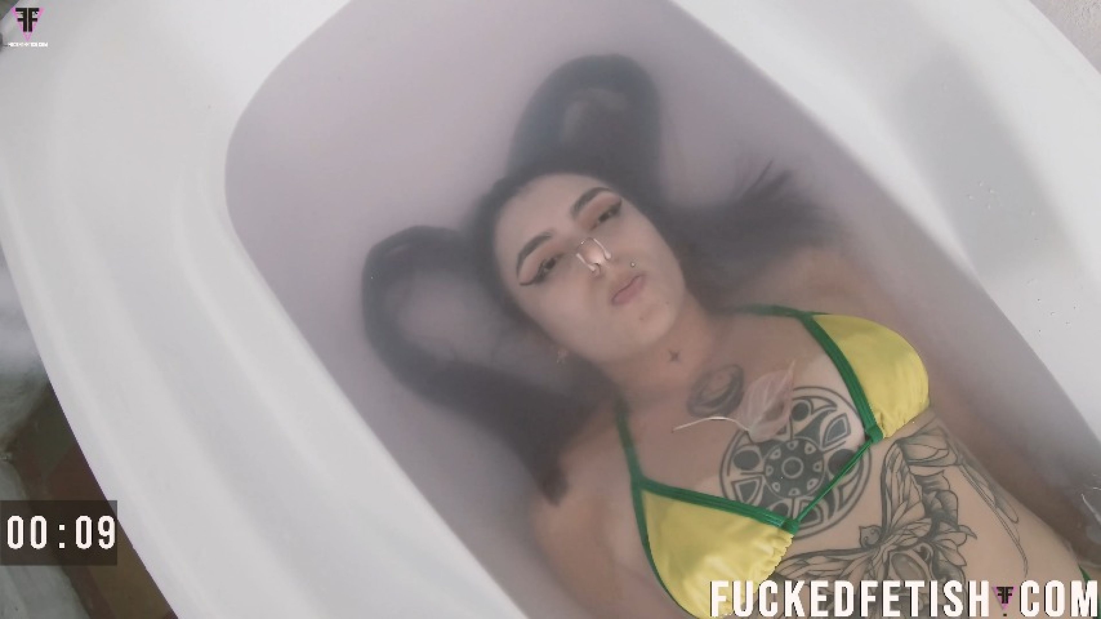 Part 1 Sara new Cast underwater bathtub latina sexy curves