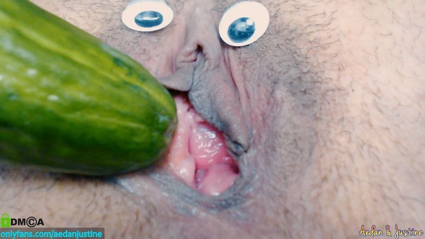 Cucumber in pussy by Aedanjustine