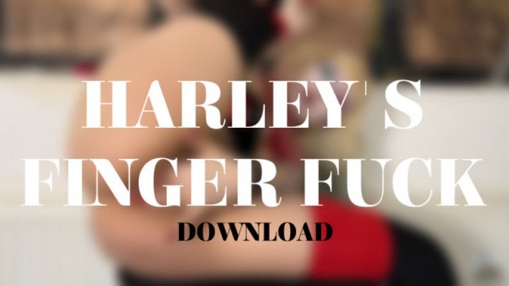 HARLEYS FINGER FUCK