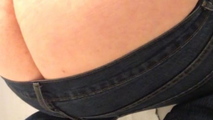 Bbw big belly big butt ass crack laundry