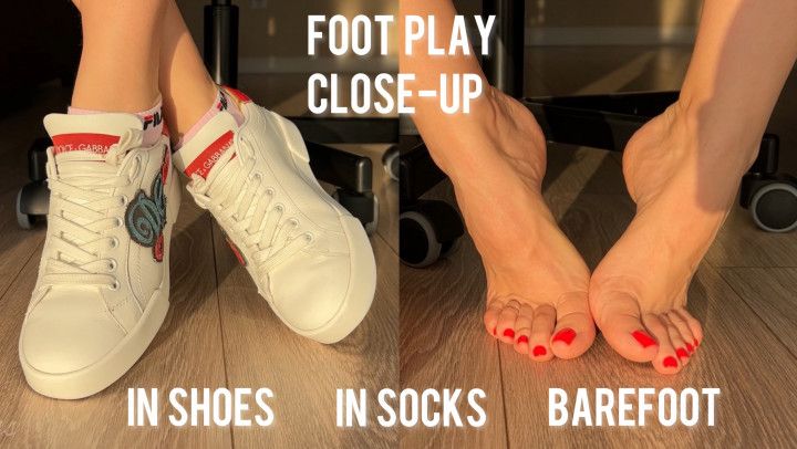 Foot play in shoes, socks, barefoot