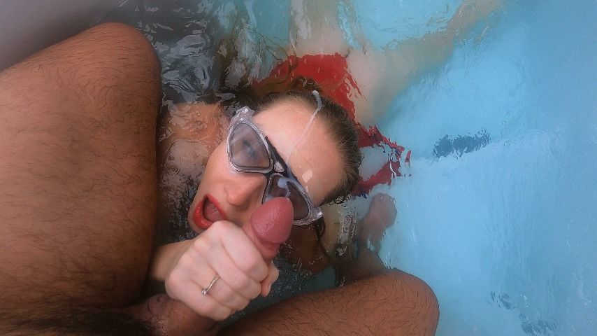 POV Underwater Blowjob &amp; Facial