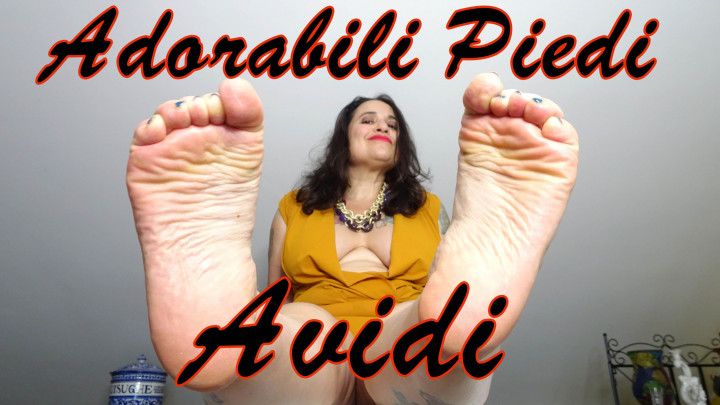 ADORABILI PIEDI AVIDI