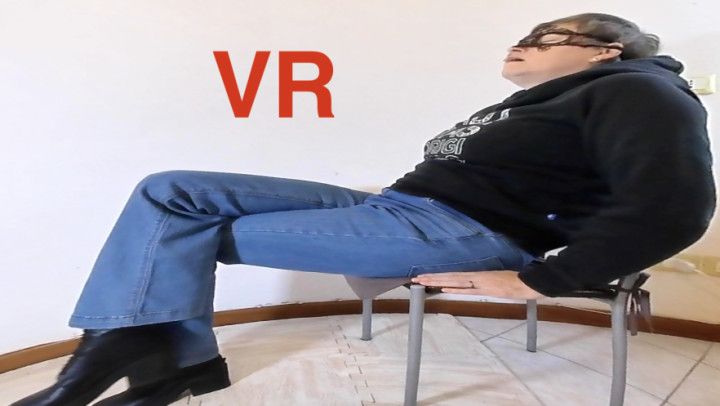 Fully dressed crossed legs orgasm in VR