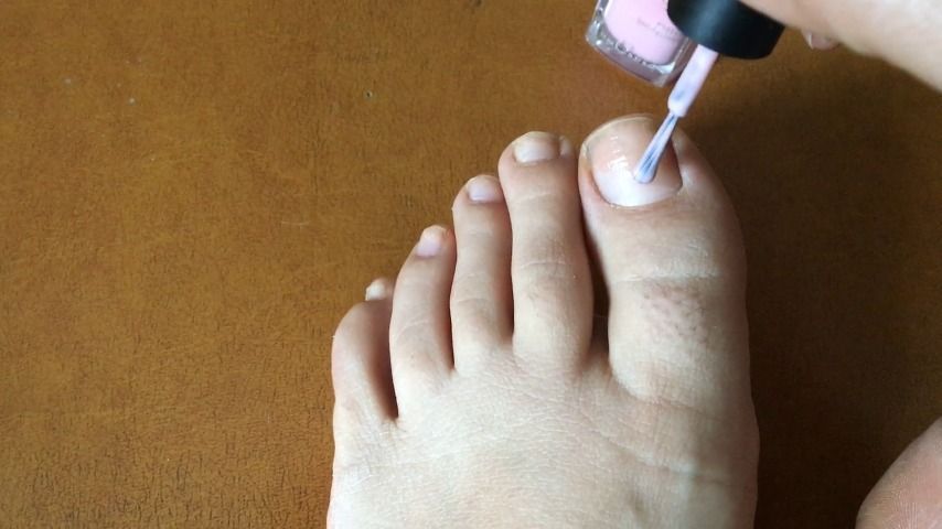 I paint my toenails pink