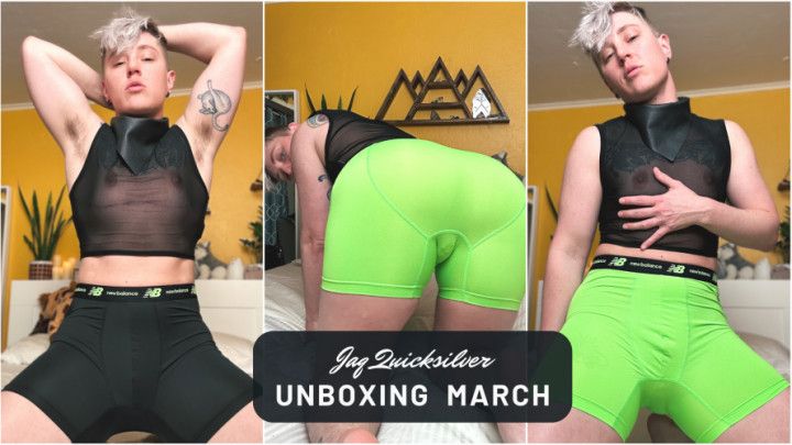 Unboxing Gifts: Dumbbell Rack and Briefs