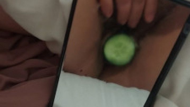 Spy on me fucking a Cucumber
