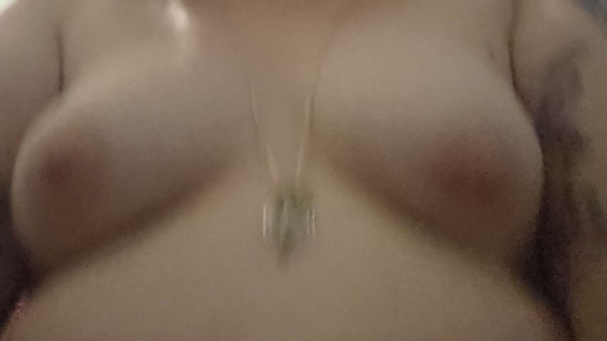 BBW Bounces her Boobs