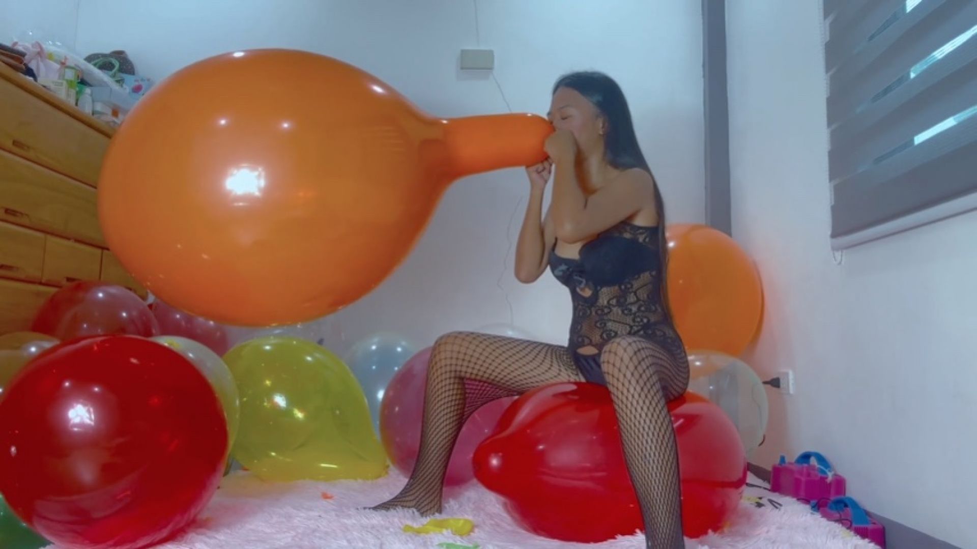 Sexy Camylle BTP STP Squeeze to Pop Crystal Balloons