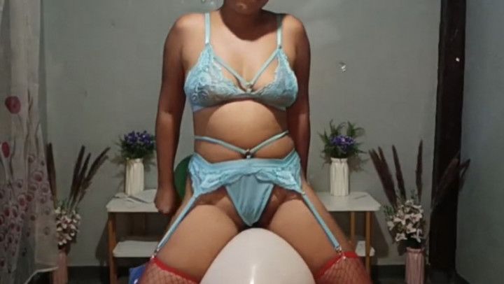 Juju's Blue Lingerie Sit To Pop