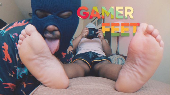 Kiss My Feet While I Play Switch
