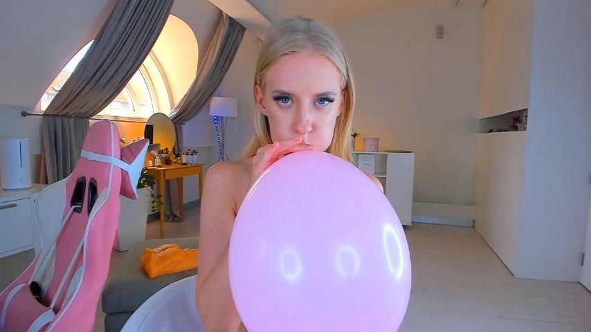 Titty fuckin+ ballon fetsih