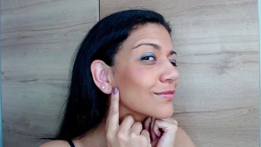 Sexy stretching of ears with shiny earri