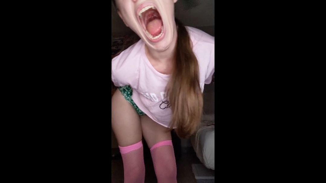 Yawning Mouth Fetish Tease