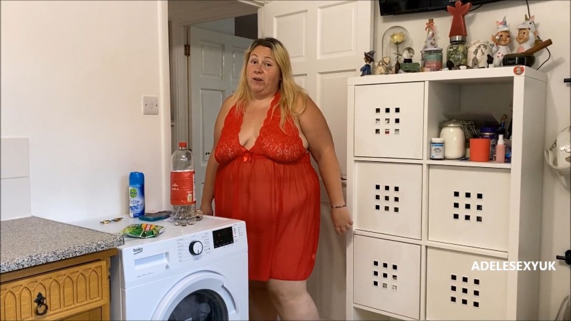 bbw adelesexyuk doing her chores