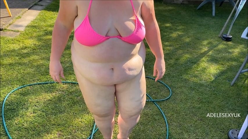 bbw adelesexyuk emptying her hot tub