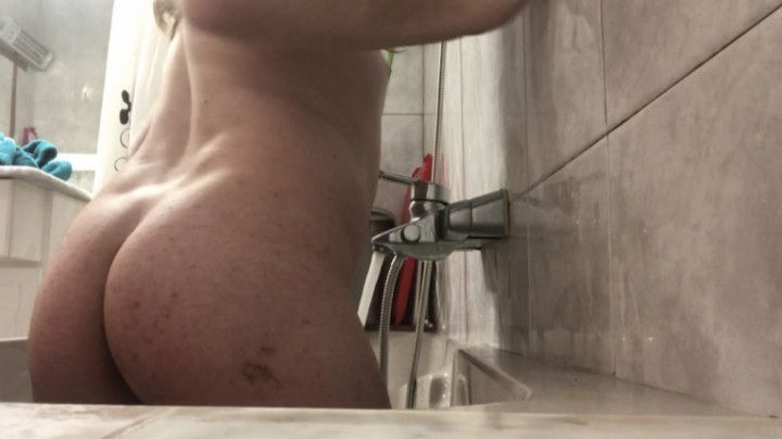 Hard quick massive enema in the shower