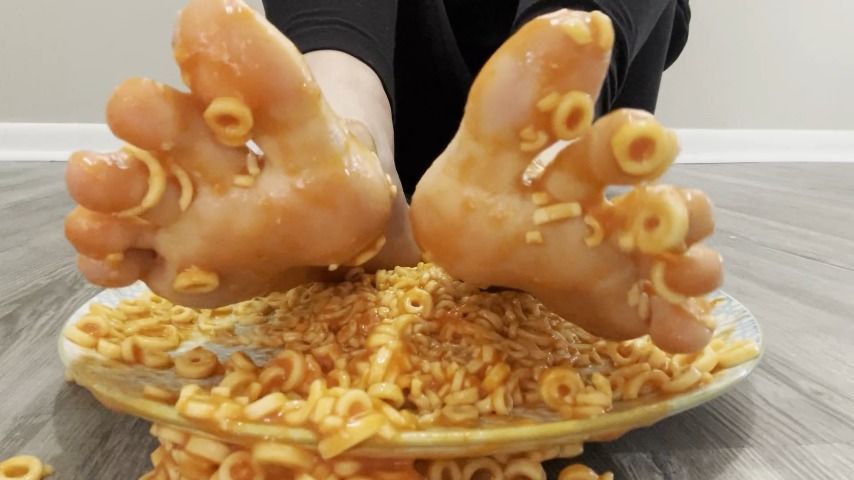 Spaghetti-Toes! Dirty Feet in Your Food