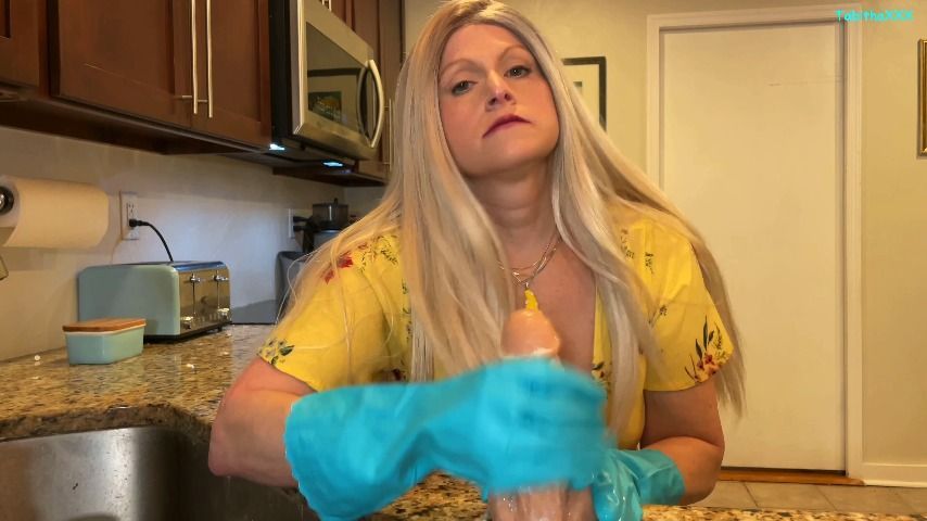 Auntie CLEANS your Dirty COCK custom 4k