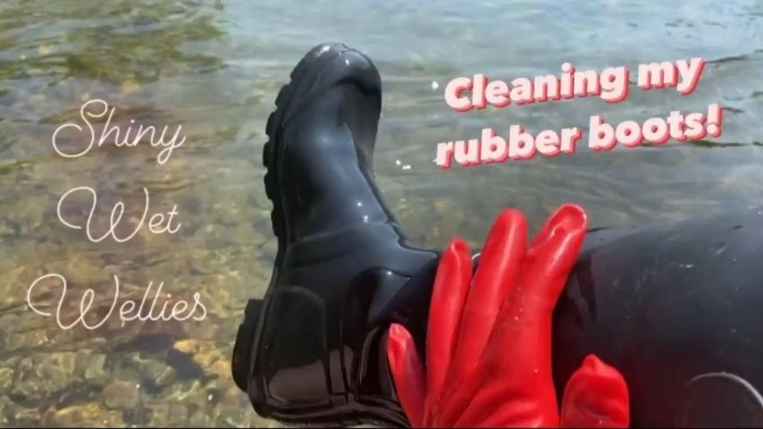 Mud Sploshing + Washing my Rubber Boots