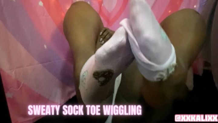 SWEATY SOCK TOE WIGGLING