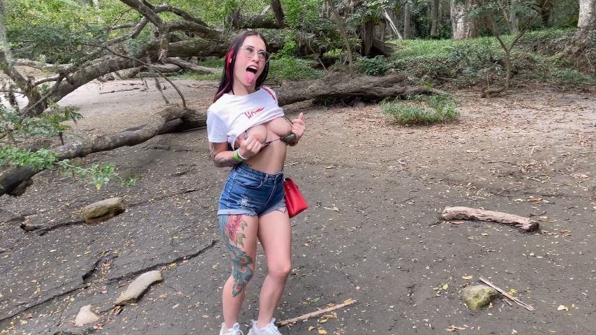 blowjob in the middle of the forest