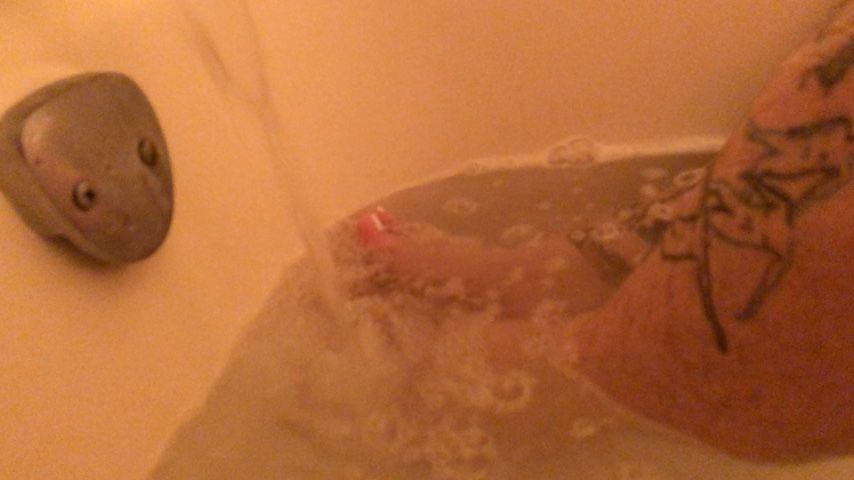 Sensual Bath After A Long Day On My Feet