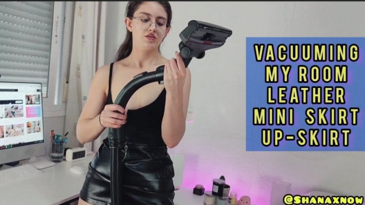 LEATHER UPSKIRT CLEAVAGE VACUUMING ROOM