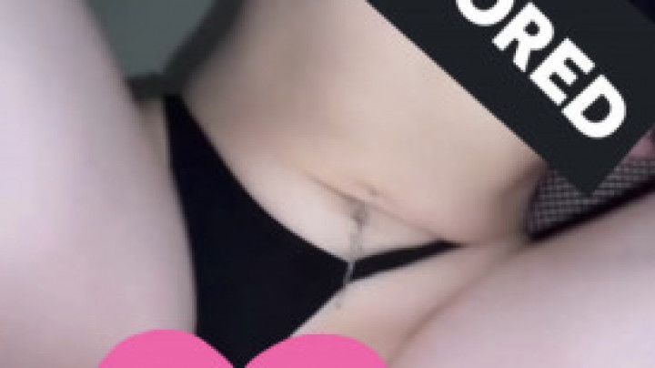 How long could you last in this goth fuckdoll pussy