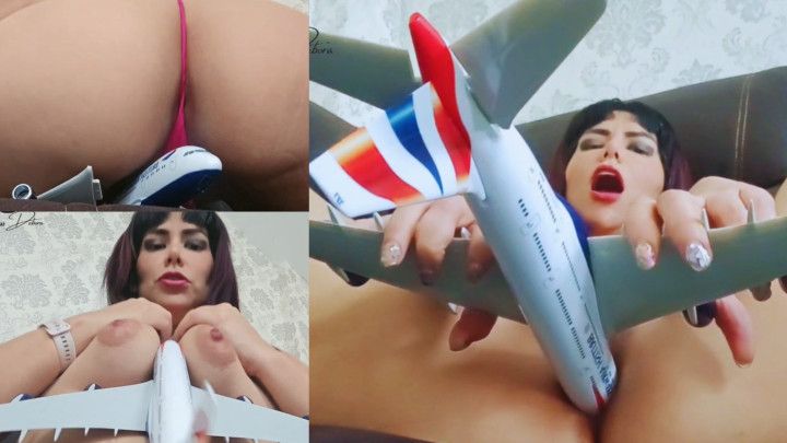 Giantess insertion my tiny airplane