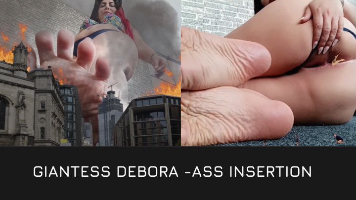 Giantess insertion and farts