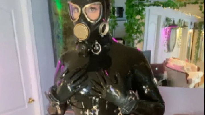 TS VIPER RUBBER LATEX CATSUIT FUCK MACHI