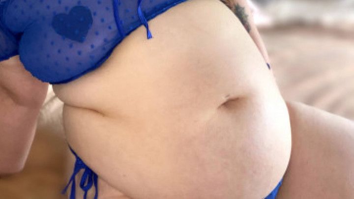 BBW Measures Her Belly Button