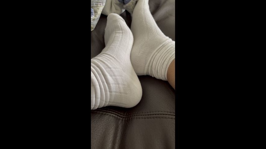 Cum and give me a foot rub