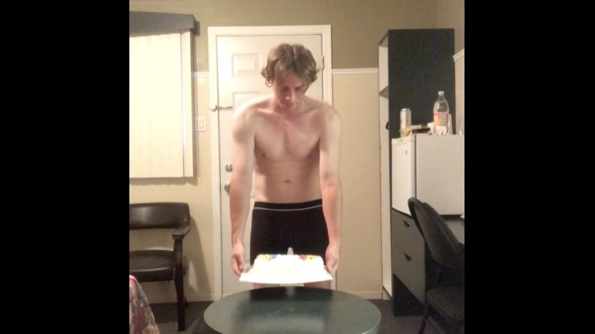 Cute twink get messy 2cake 1pie