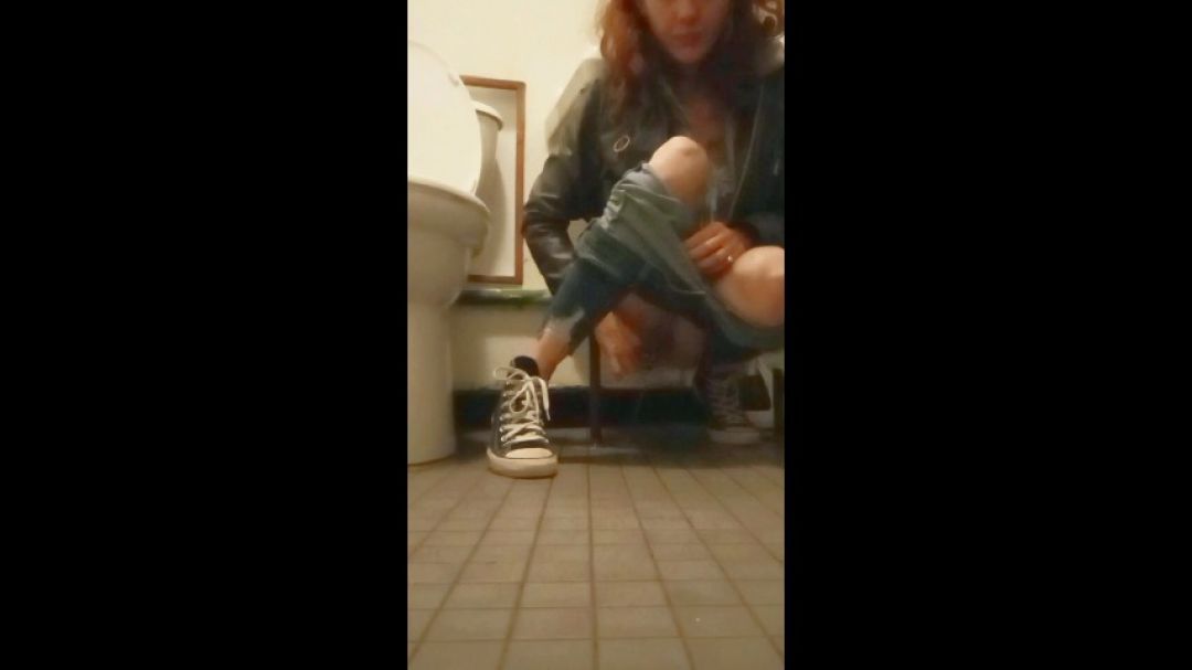 Public Floor Pissing Making a Flood