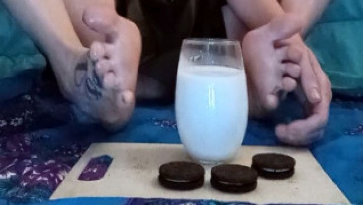 Eating Oreos With My Feet