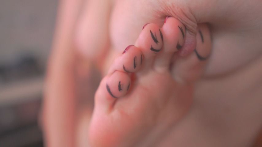 Extreme toes close-up in HD Ultra