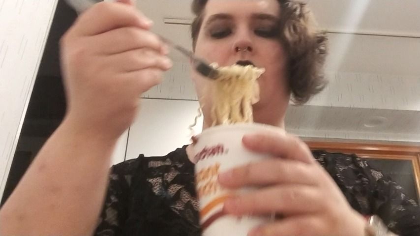 Stuffing Snippet: Cup o Noodles
