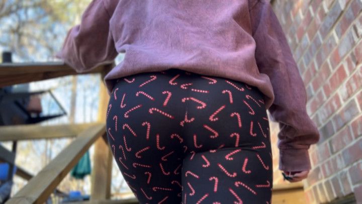 Outdoor Farts in Leggings