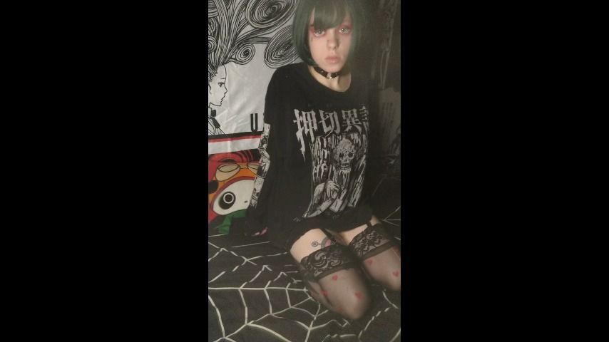 Nerdy goth DP and cum in t-shirt