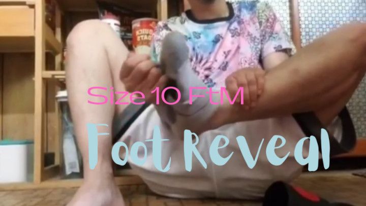 Foot Reveal